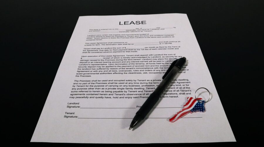 Landlord vs Tenant: Know Your Rights Before You Sign a Lease